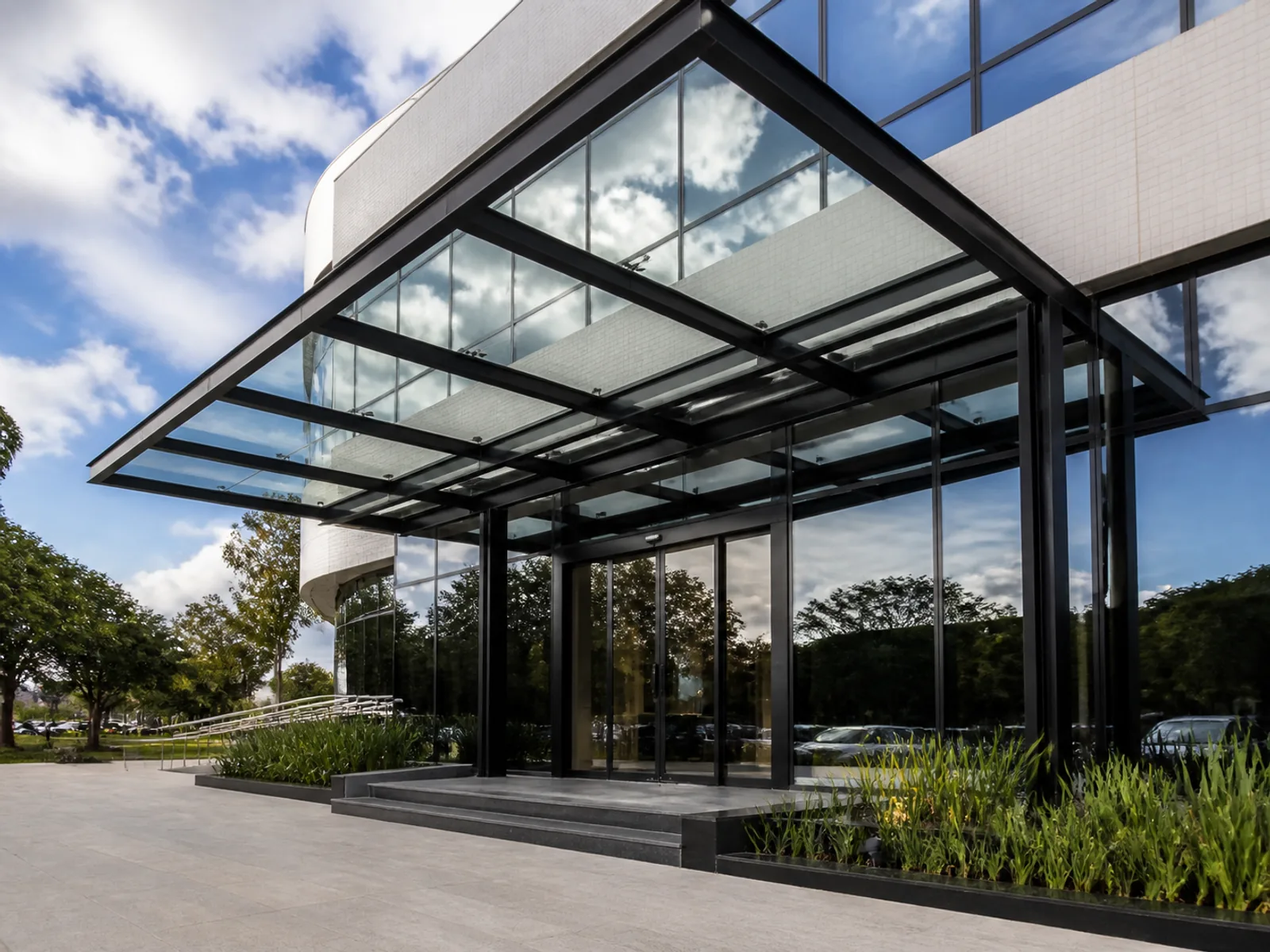 Obra entregue: Vidro laminado — referência 2